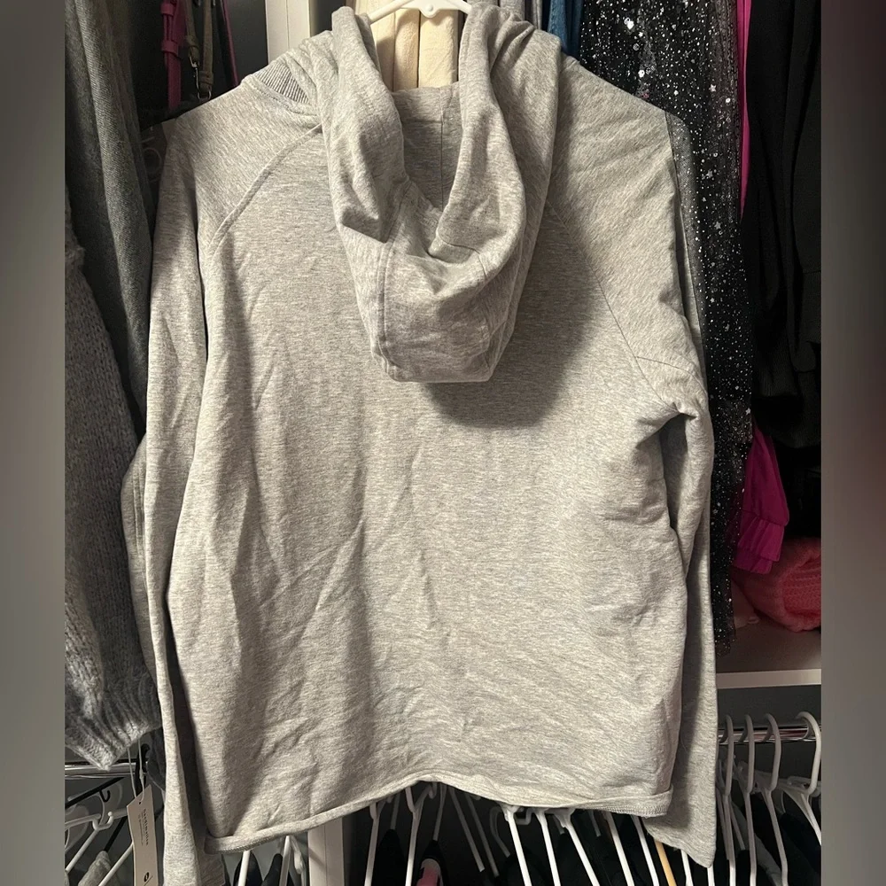 ZYIA Gray Hoodie - Picture 4 of 5